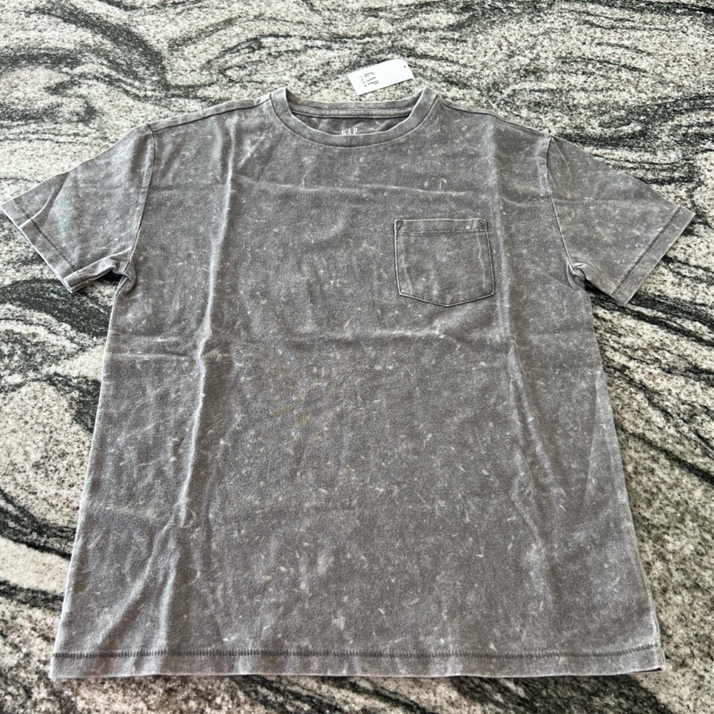GAP Teen Boys Short Sleeve Shirt.   Size M(8)